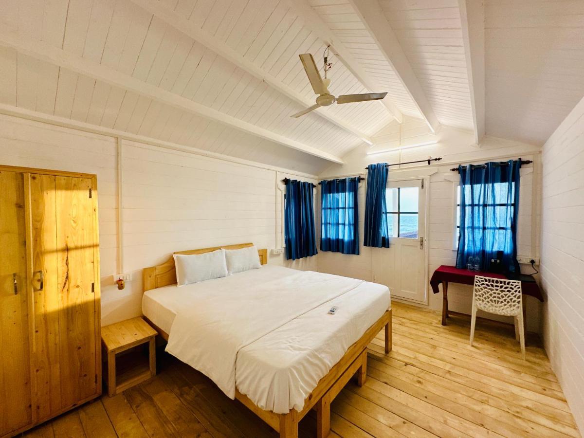 Cocos Beach Resort 팔로렘 외부 사진