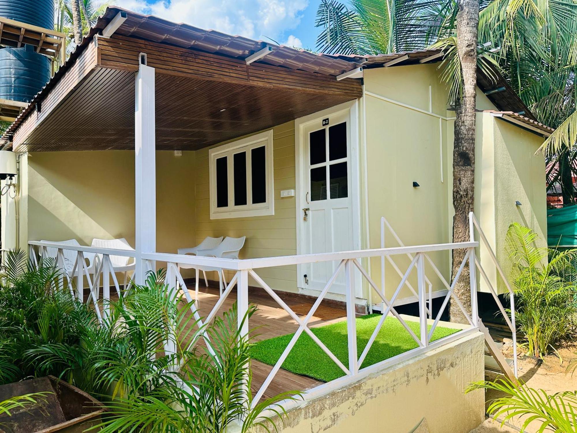 Cocos Beach Resort 팔로렘 외부 사진